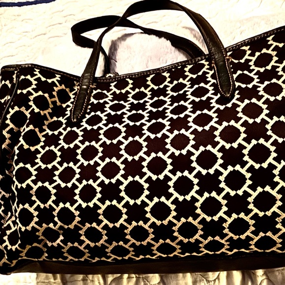 Tommy Hilfiger Handbag - Picture 2 of 9